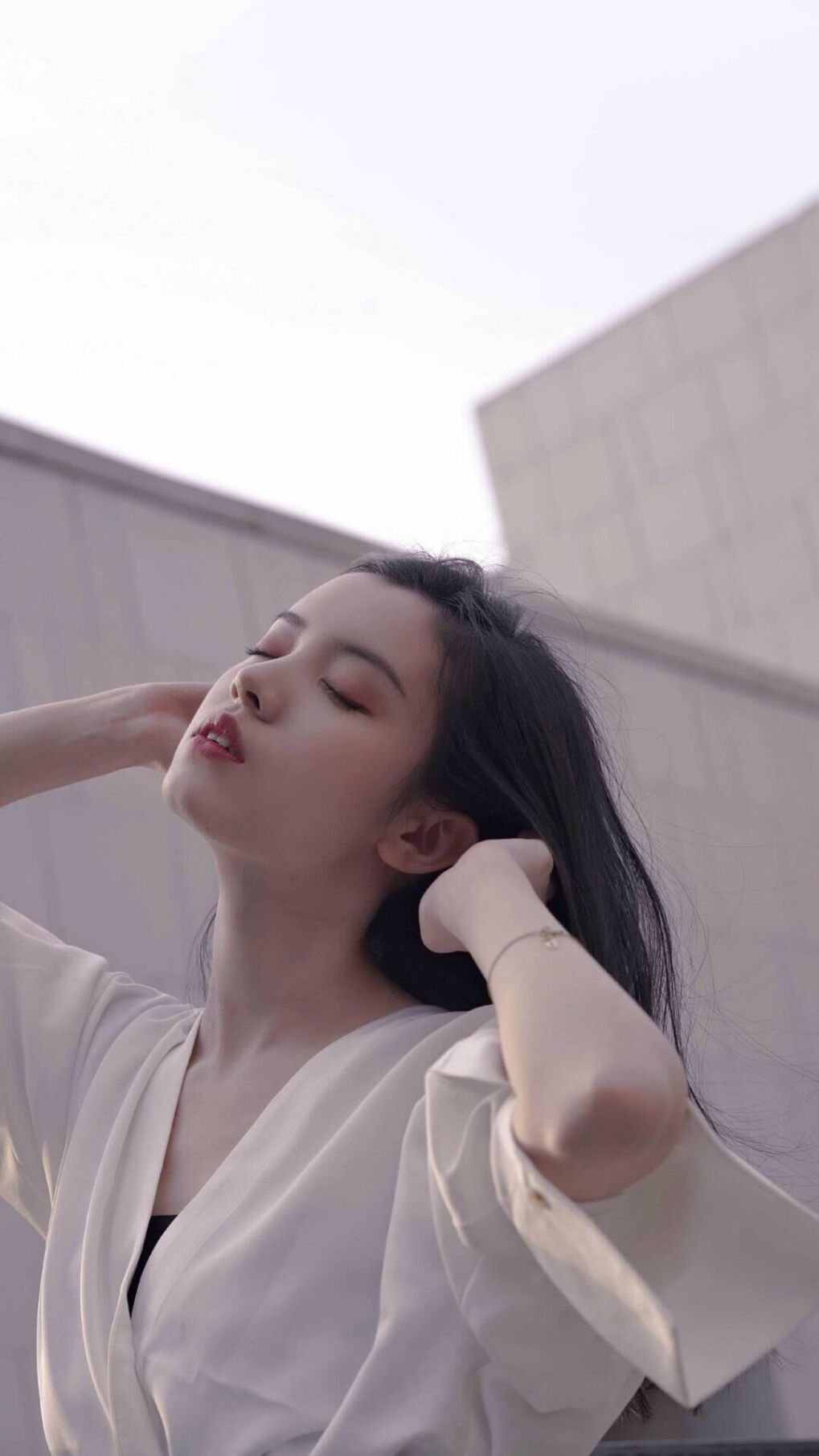 拜仁慕尼黑稳居德甲榜首，争取多线夺冠